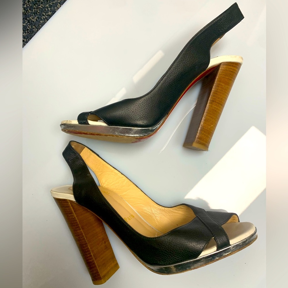 Christian Louboutin
Morphea Colorblock Crisscross Slingback in Black BGS12_X13JY
